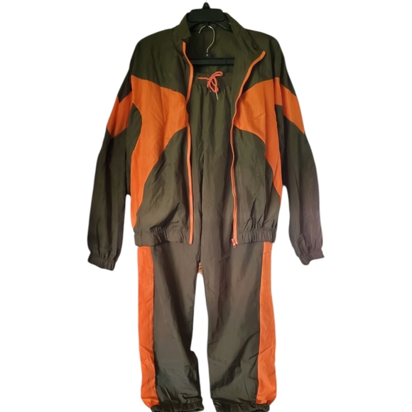 Wind-Resistant Tracksuit - Picture 1 of 4